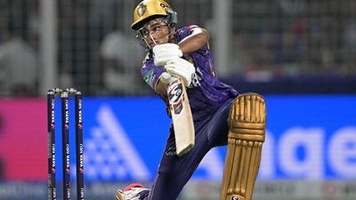 IPL 2025 Orange Cap Updates: कोलकाता के रघुवंशी ने बजाई ट्रेविस हेड-अय्यर समेत पांच बल्लेबाजों के लिए खतरे की घंटी, जानें KKR vs SRH मैच के बाद ऑरेंज कैप की रेस का हाल SportsTak Hindi