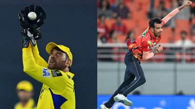 एमएस धोनी का दिमाग पढ़ना कितना मुश्किल है? पंजाब किंग्स के स्पिनर युजवेंद्र चहल ने दे दिया जवाब SportsTak Hindi