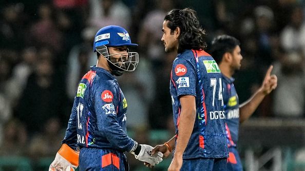 'मुझे फील्डिंग लगाने दे, तू बॉलिंग डाल', लखनऊ सुपर जायंट्स के गेंदबाज पर बीच मैच में भड़के ऋषभ पंत, VIDEO