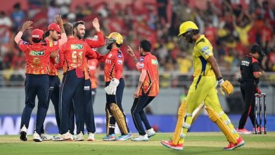 चेन्नई सुपर किंग्स की लगातार चौथी हार के बाद कोच स्टीफन फ्लेमिंग ने क्यों ली राहत की सांस? SportsTak Hindi