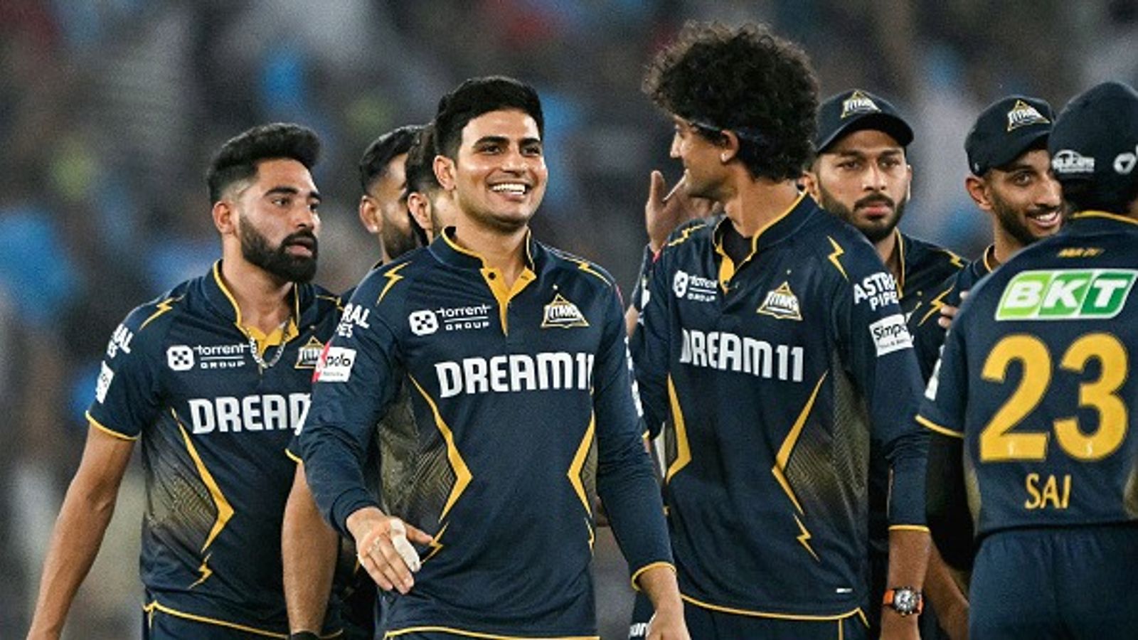 प्रसिद्ध कृष्णा या सिराज नहीं, शुभमन गिल ने जीत के बाद कहा- ऐसा गेंदबाज टीम में हो तो कप्तानी आसान हो जाती है प्रसिद्ध कृष्णा या सिराज नहीं, शुभमन गिल ने जीत के बाद कहा- ऐसा गेंदबाज टीम में हो तो कप्तानी आसान हो जाती है