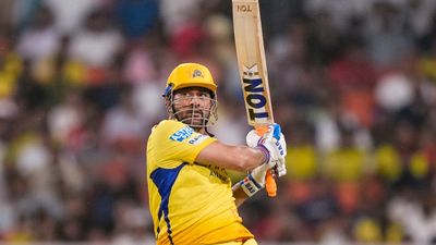 बड़ी खबर: एमएस धोनी फिर बने चेन्नई सुपर किंग्स के कप्तान, ऋतुराज गायकवाड़ IPL 2025 से बाहर SportsTak Hindi