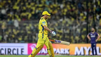 IPL 2025 Points Table Update : चेन्नई को आठ विकेट से रौंदकर केकेआर ने लगाई लंबी छलांग, जानें अंकतालिका का हाल Chennai Super Kings' captain MS Dhoni walks back to the pavilion after his dismissal during the Indian Premier League (IPL)