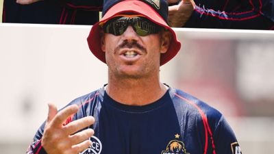 PSL में खेलने को लेकर क्या डेविड वॉर्नर को भारतीय फैंस ने किया था ट्रोल? पाकिस्तान पहुंचते ही पूर्व ऑस्ट्रेलियाई क्रिकेटर ने ये क्या कह दिया SportsTak Hindi