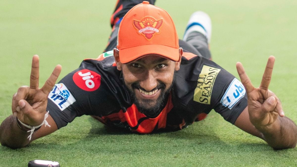 कौन है इशान मलिंगा जिन्हें सनराइजर्स हैदराबाद ने IPL 2025 में कराया डेब्यू, फास्ट बॉलिंग कॉन्टेस्ट जीता, पाकिस्तानी बल्लेबाज को धूल चटाकर कमाया नाम