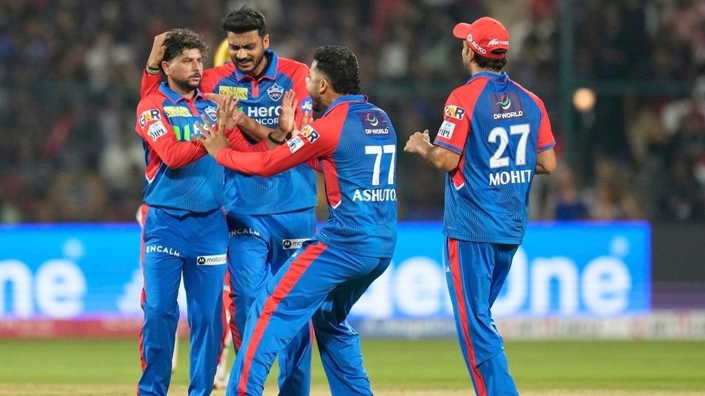 IPL 2025 DC vs MI Today Match Toss: दिल्ली ने टॉस जीतकर मुंबई को दी बैटिंग, यह खिलाड़ी हुआ चोटिल, जानिए कैसी है दोनों की प्लेइंग इलेवन