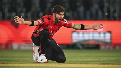 'वह दिमाग तो लगाता नहीं', शाहीन अफरीदी को पाकिस्तानी दिग्गज ने जमकर झाड़ा, बोले- पता ही नहीं कि... SportsTak Hindi