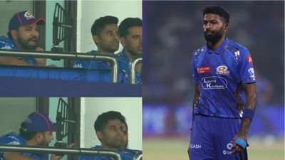 हार्दिक पंड्या ने लड्डू सा कैच देकर गंवाया विकेट तो ड्रेसिंग रूम में बैठे रोहित शर्मा हुए आगबबूला, VIDEO SportsTak Hindi