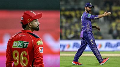 PBKS vs KKR: श्रेयस अय्यर ने टॉस जीतकर चुनी बल्लेबाजी, KKR में आया सबसे धाकड़ गेंदबाज, जानें दोनों टीमों की प्लेइंग 11 SportsTak Hindi