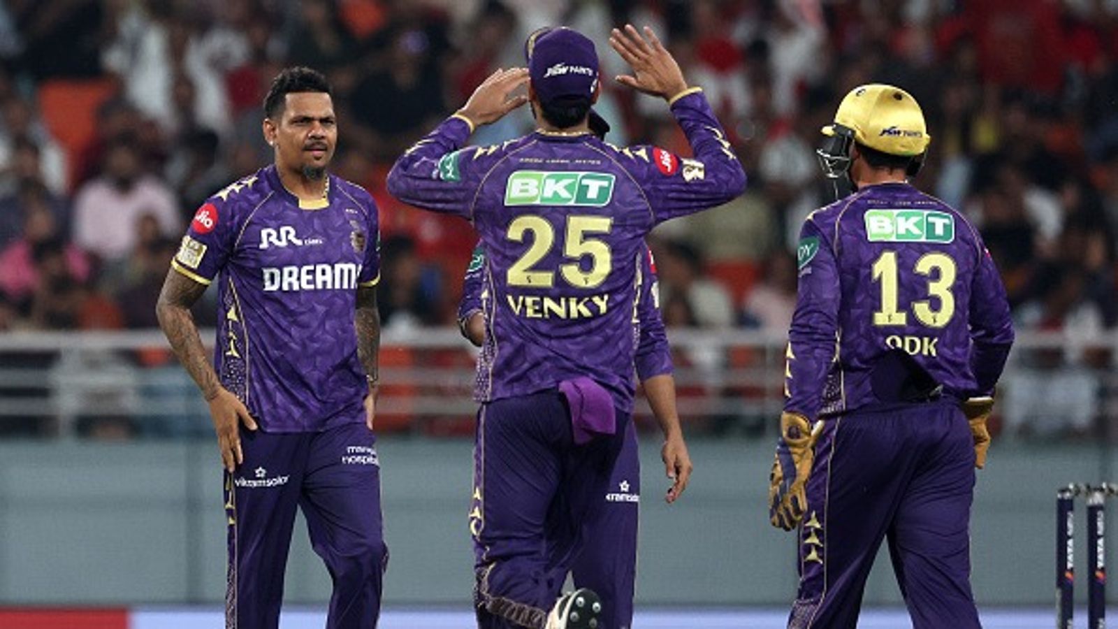 'वो तो नेट्स में बॉलिंग ही नहीं करता है', KKR के लिए खेल चुके खिलाड़ी का चौंकाने वाला खुलासा, स्टार क्रिकेटर की बता दी सच्चाई 'वो तो नेट्स में बॉलिंग ही नहीं करता है', KKR के लिए खेल चुके खिलाड़ी का चौंकाने वाला खुलासा, स्टार क्रिकेटर की बता दी सच्चाई