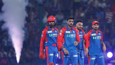 6 मैचों में 55 रन बनाने वाले दिल्ली के सबसे फ्लॉप बल्लेबाज को बाहर कर देंगे अक्षर पटेल, मैच के बाद कर दिया सबकुछ साफ SportsTak Hindi