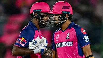 रियान पराग क्या फिर बनेंगे राजस्थान रॉयल्स के कप्तान!संजू सैमसन को लेकर आई बड़ी अपडेट SportsTak Hindi