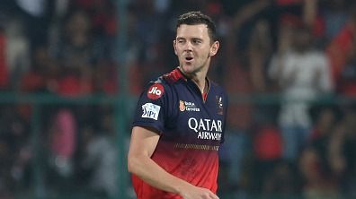 पंजाब किंग्‍स के हाथों हार के बाद अपनी टीम के बल्‍लेबाजों पर बरस पड़े RCB के हेजलवुड, बोले- ट्रेनिंग नहीं की, कोई सबक तक नहीं लिया