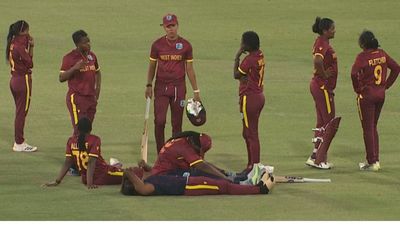 ऐसा मैच नहीं देखा होगा! वेस्ट इंडीज जीतकर भी हारा, छक्का लगाने से हो गया नुकसान, वर्ल्ड कप 2025 का टिकट फिसला SportsTak Hindi