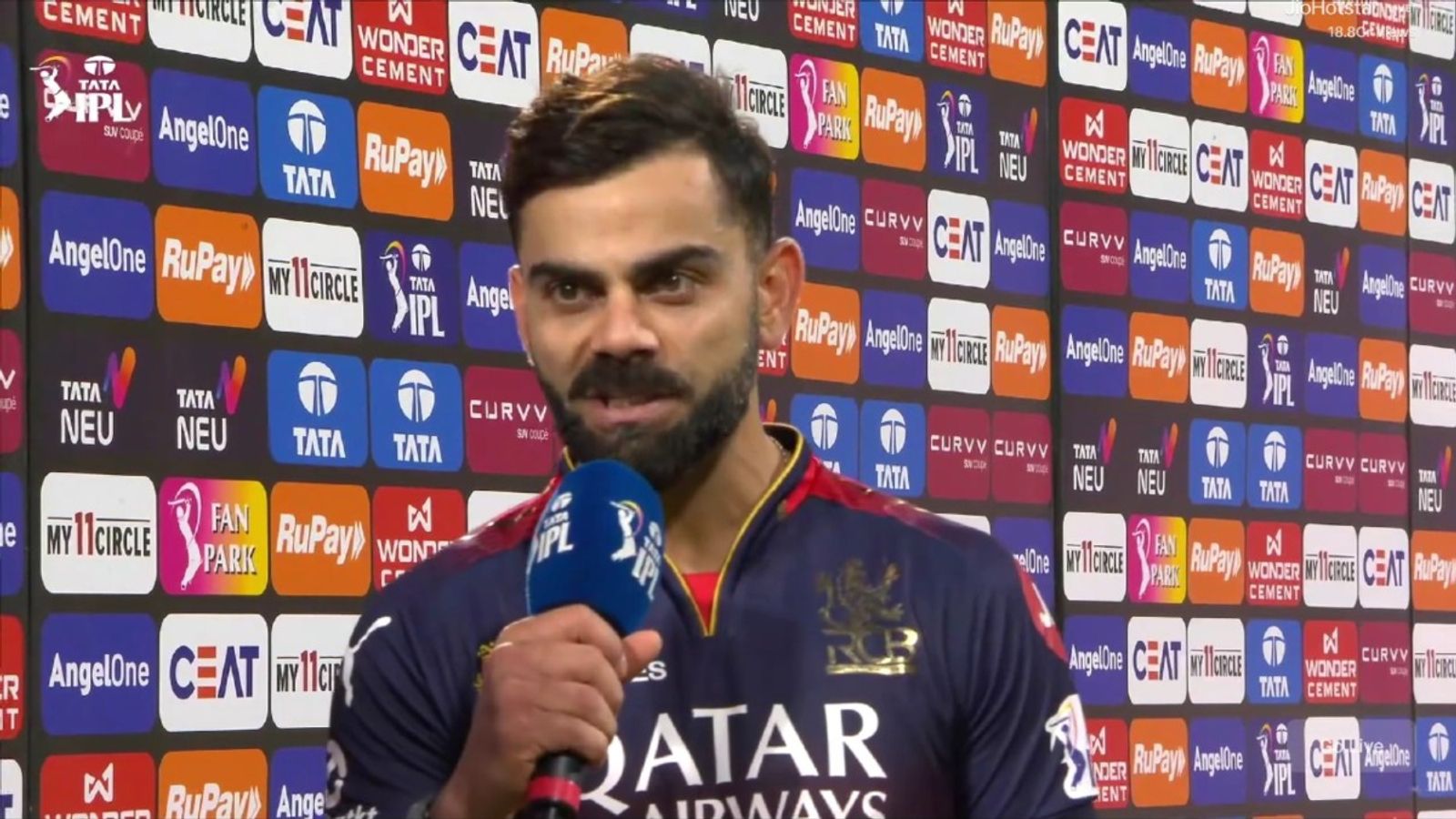 एमएस धोनी के बाद विराट कोहली ने प्लेयर ऑफ दी मैच चुने जाने पर उठाए सवाल, बोले- ये अवार्ड तो... एमएस धोनी के बाद विराट कोहली ने प्लेयर ऑफ दी मैच चुने जाने पर उठाए सवाल, बोले- ये अवार्ड तो...