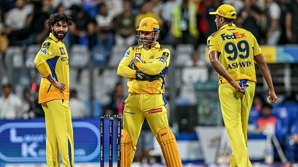 CSK playoffs scenarios: 8 में से 6 मैच गंवाने वाली चेन्नई सुपर किंग्स IPL प्लेऑफ्स के लिए कैसे कर सकती है क्वालीफाई? यहां समझें पूरा समीकरण CSK playoffs scenarios: 8 में से 6 मैच गंवाने वाली चेन्नई सुपर किंग्स IPL प्लेऑफ्स के लिए कैसे कर सकती है क्वालीफाई? यहां समझें पूरा समीकरण
