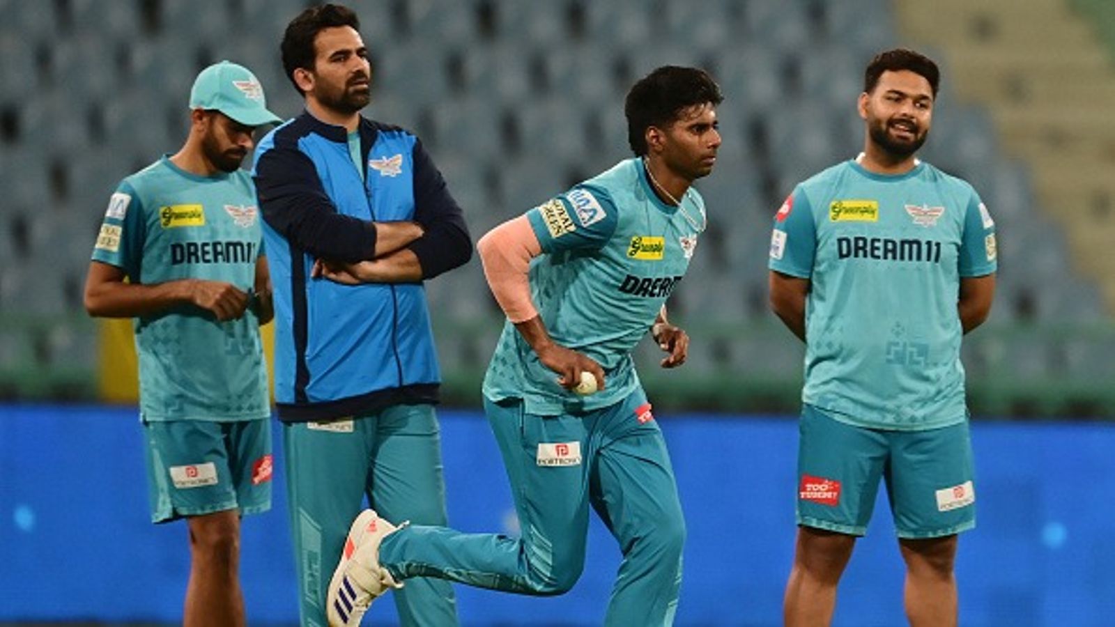 LSG vs DC Predicted Playing XI: दिल्ली कैपिटल्स के लिए विदेशी खिलाड़ी का डेब्यू तो लखनऊ में भी एक बदलाव, जानें क्या हो सकती है दोनों टीमों की प्लेइंग इलेवन LSG vs DC Predicted Playing XI: दिल्ली कैपिटल्स के लिए विदेशी खिलाड़ी का डेब्यू तो लखनऊ में भी एक बदलाव, जानें क्या हो सकती है दोनों टीमों की प्लेइंग इलेवन