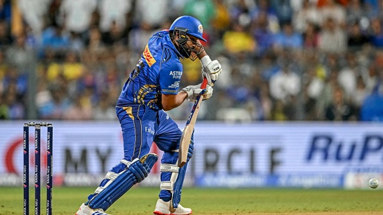 रोहित शर्मा ने रच दिया इतिहास, जो अब तक मुंबई का कोई बल्लेबाज नहीं कर पाया वो हिटमैन ने कर दिखाया रोहित शर्मा ने रच दिया इतिहास, जो अब तक मुंबई का कोई बल्लेबाज नहीं कर पाया वो हिटमैन ने कर दिखाया