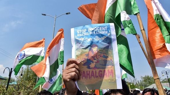 'पहलगाम अटैक में अगर आपका हाथ नहीं है तो फिर सेना को हाई अलर्ट पर क्यों रखा', पाकिस्तानी क्रिकेटर के प्रधानमंत्री शहबाज शरीफ पर गंभीर आरोप 'पहलगाम अटैक में अगर आपका हाथ नहीं है तो फिर सेना को हाई अलर्ट पर क्यों रखा', पाकिस्तानी क्रिकेटर के प्रधानमंत्री शहबाज शरीफ पर गंभीर आरोप