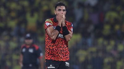 एमएस धोनी को हर्षल पटेल ने किस प्लान से अपने जाल में फंसाया? जीत के बाद कहा - उनके सामने मैंने... Harshal Patel of Sunrisers Hyderabad