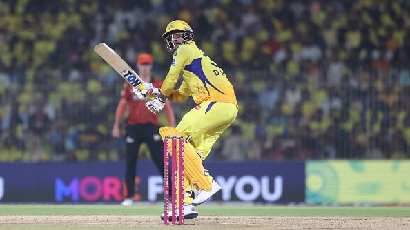 CSK की सात हार के बाद खतरे में इस धुरंधर का करियर, अगले सीजन से पहले हो सकता है पत्ता साफ, जानें कौन है ये खिलाड़ी ?