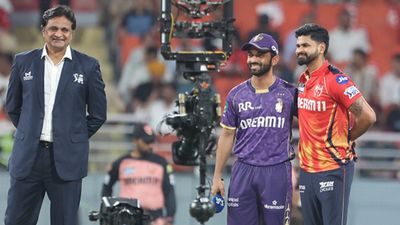 IPL 2025 KKR vs PBKS Today Match Toss : श्रेयस अय्यर ने जीता टॉस, पंजाब और केकेआर में दो बड़े बदलाव, जानें दोनों टीमों की Playing XI Shreyas Iyer, Ajinkya Rahane