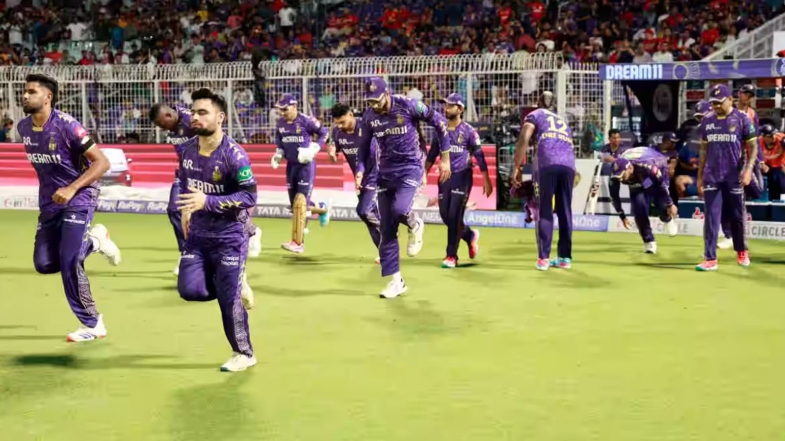 KKR vs PBKS मुकाबला 5 ओवर का होगा तो कोलकाता को कितने रन का मिलेगा लक्ष्य, जानिए कब शुरू होगी ओवर्स की कटौती KKR vs PBKS मुकाबला 5 ओवर का होगा तो कोलकाता को कितने रन का मिलेगा लक्ष्य, जानिए कब शुरू होगी ओवर्स की कटौती