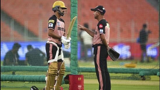 'पंजाब किंग्स नहीं जीत पाएगी IPL क्योंकि...', आईपीएल विजेता ने की भविष्यवाणी, रिकी पोंटिंग को ठहराया जिम्मेदार Punjab Kings captain (L) and head coach Ricky Ponting in frame