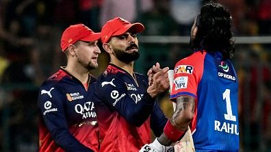 DC vs RCB Predicted Playing XI:  रॉयल चैलेंजर्स बेंगलुरु के खिलाफ दिल्‍ली कैपिटल्‍स में बड़ा बदलाव, विस्‍फोटक बल्‍लेबाज होगी वापसी!