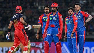 'अच्छा हुआ आउट हो गया', केएल राहुल ने दिल्ली की हार के बीच इस बात का मनाया जश्न, सामने आया कोहली के साथ मसखरी का अनदेखा वीडियो SportsTak Hindi