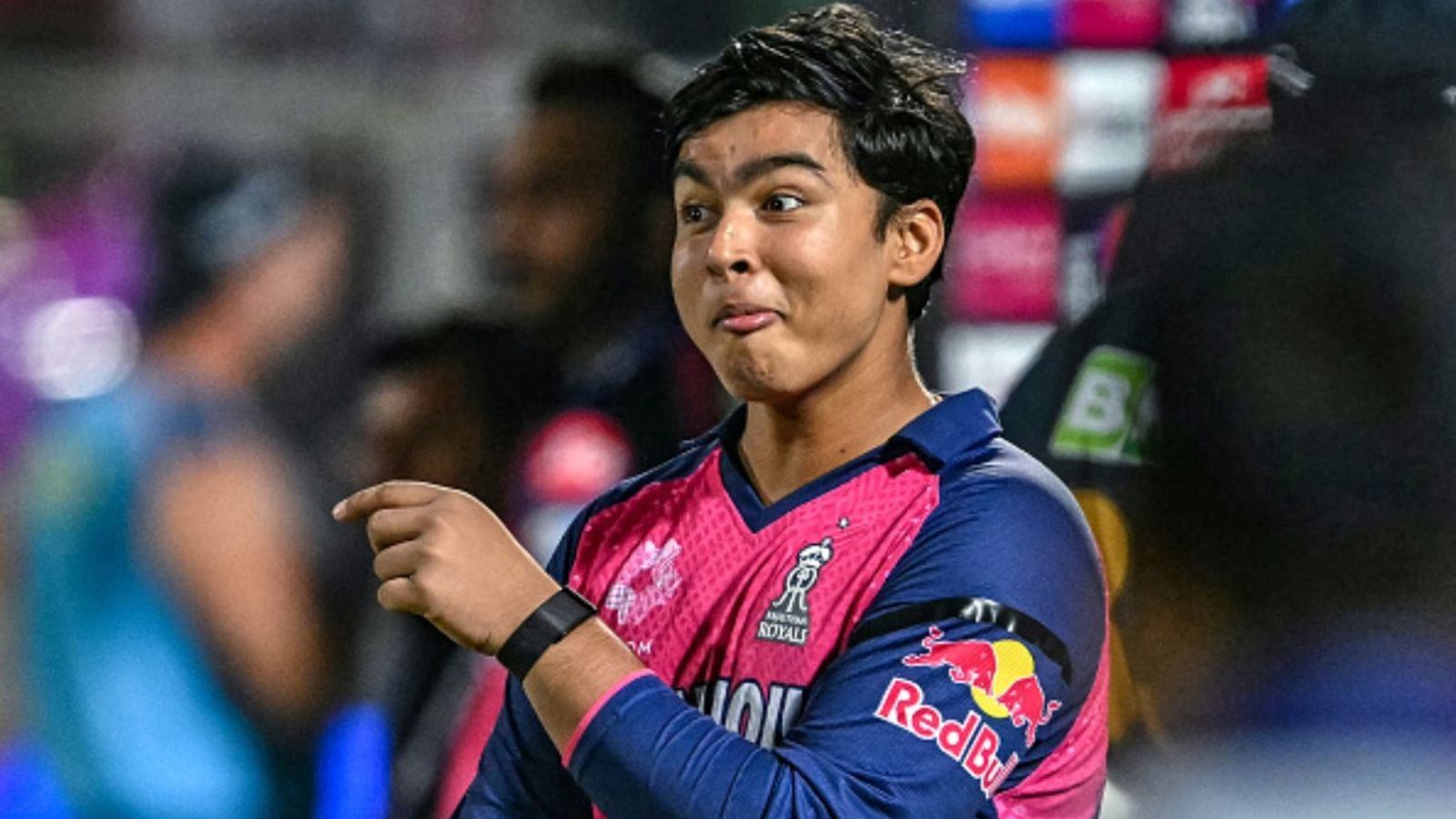 14 साल की उम्र में IPL शतक ठोकने वाले वैभव सूर्यवंशी ने किस क्लास तक की है पढ़ाई, कैसे मैनेज करते हैं स्कूल 14 साल की उम्र में IPL शतक ठोकने वाले वैभव सूर्यवंशी ने किस क्लास तक की है पढ़ाई, कैसे मैनेज करते हैं स्कूल