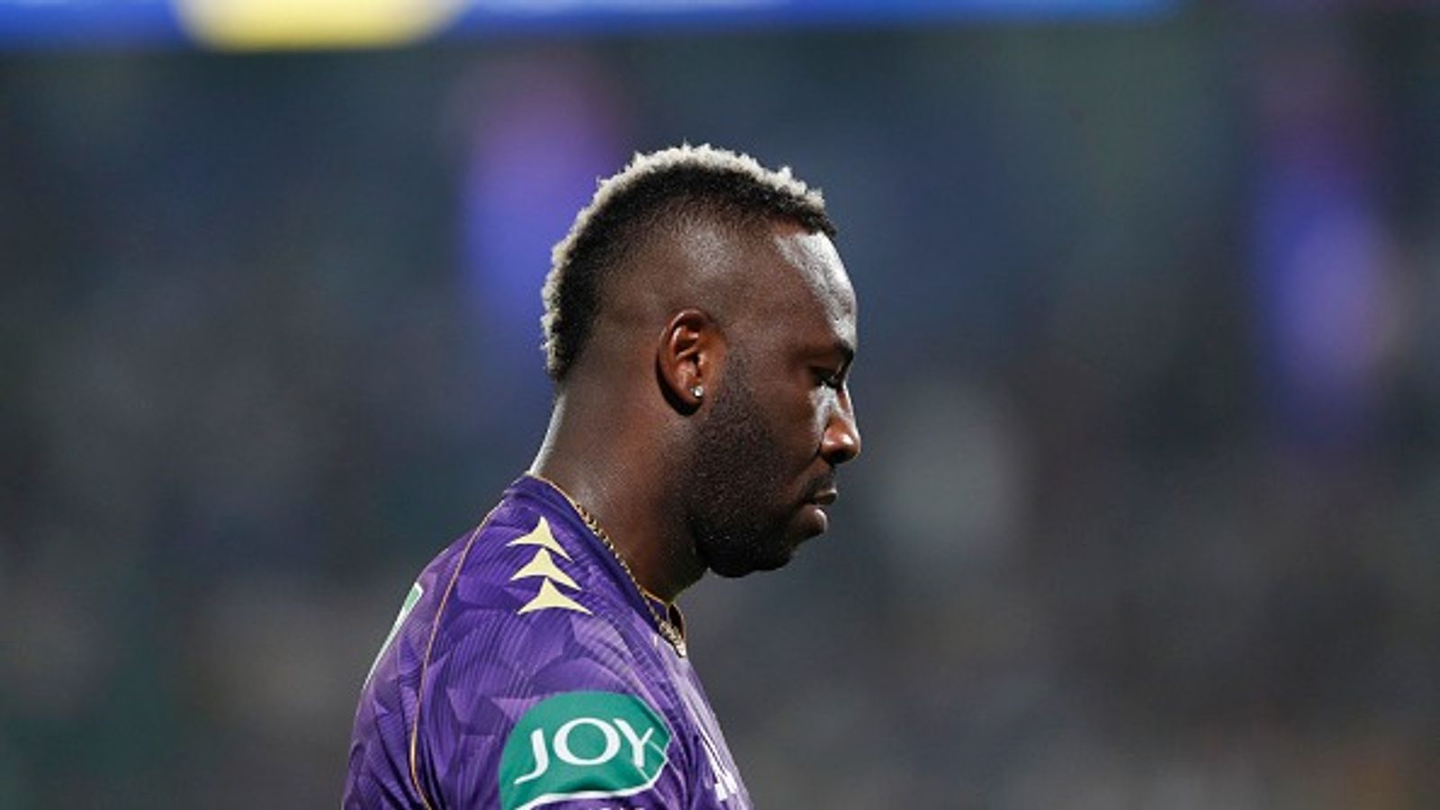 कोलकाता नाइट राइडर्स से बर्थडे पर सबसे कीमती तोहफा मिलने पर इमोशनल हुए आंद्रे रसेल, बोले- मैंने टीम मीटिंग में कहा था कि... कोलकाता नाइट राइडर्स से बर्थडे पर सबसे कीमती तोहफा मिलने पर इमोशनल हुए आंद्रे रसेल, बोले- मैंने टीम मीटिंग में कहा था कि...