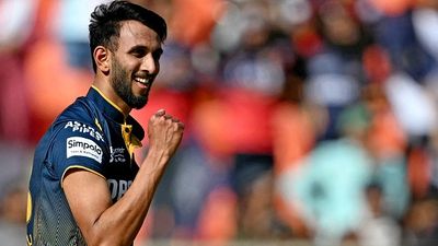 'मेरे कमरे में रेड बॉल है, जिससे मैं...', भारत के इंग्लैंड दौरे से पहले पर्पल कैप होल्डर प्रसिद्ध कृष्णा का सेलेक्टर्स को मैसेज SportsTak Hindi