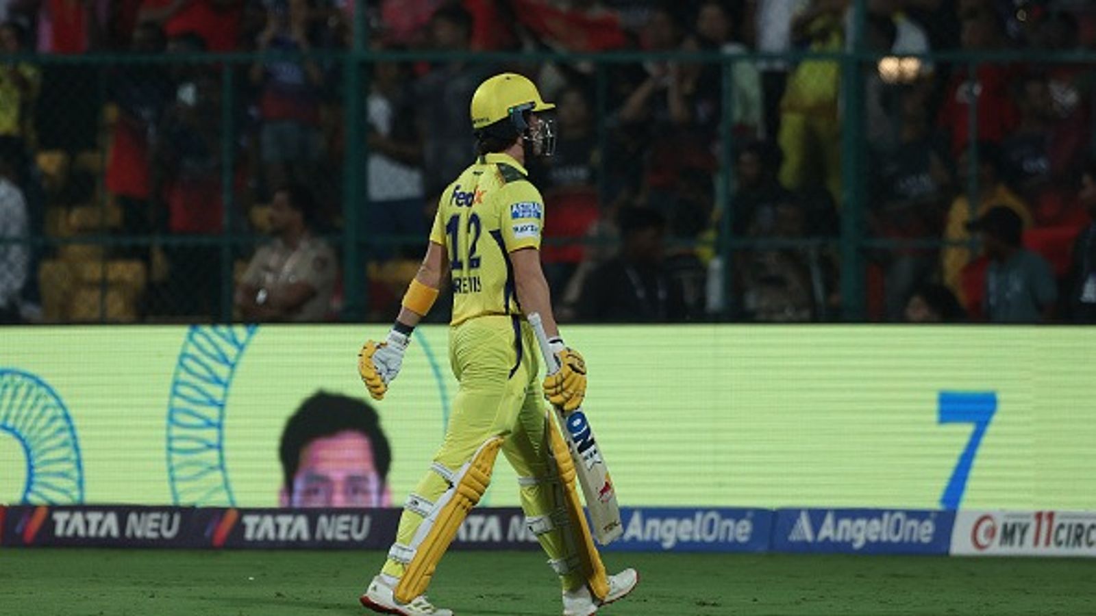 डेवाल्ड ब्रेविस के DRS ना ले पाने का असली कसूरवार आया सामने, इस वजह से अंपायर ने किया था मना डेवाल्ड ब्रेविस के DRS ना ले पाने का असली कसूरवार आया सामने, इस वजह से अंपायर ने किया था मना