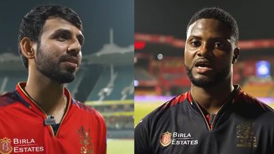 'इंसान के शरीर में गैंडे की पावर', जितेश शर्मा ने रोमारियो शेफर्ड की तारीफ करते हुए यह क्या कह दिया, देखिए Video SportsTak Hindi