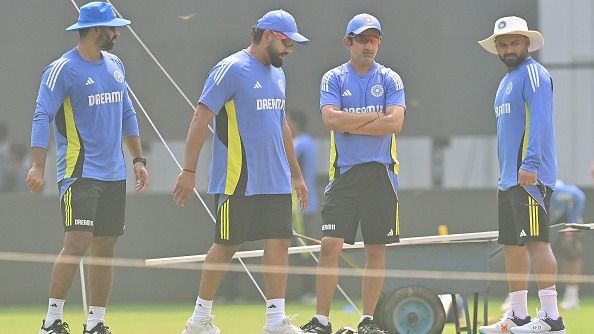  Indian cricket player Rohit Sharma, Rishabh Pant along with Coach Gautam Gambhir and Abhishek Nayar, during practice session before 3rd test match of New Zealand Vs India Test Series