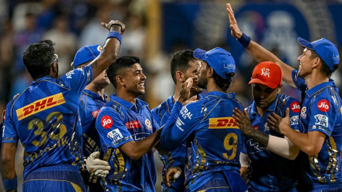 MI vs GT IPL 2025 Highlights: बारिश वाले मैच में गुजरात ने वानखेड़े के मैदान पर गाड़ा झंडा, 6 गेंदों पर 15 रन बना गिल एंड कंपनी ने मुंबई को दी 3 विकेट से पटखनी