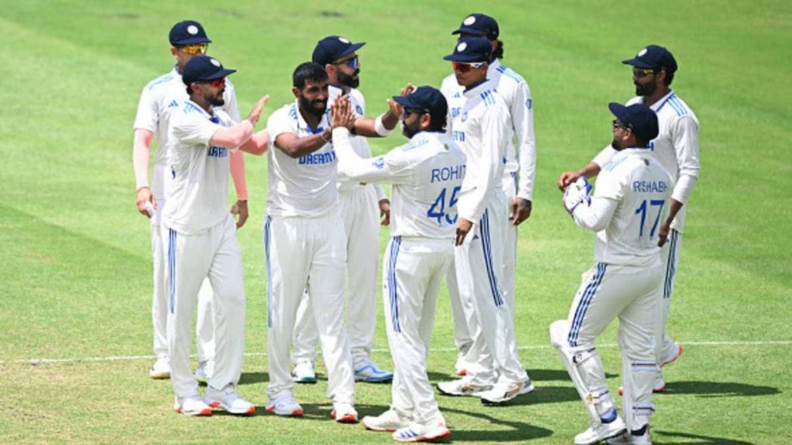 विराट कोहली ने टेस्ट क्रिकेट छोड़ा अब टीम इंडिया में कौन लेगा उनकी जगह, सामने आए यह दावेदार विराट कोहली ने टेस्ट क्रिकेट छोड़ा अब टीम इंडिया में कौन लेगा उनकी जगह, सामने आए यह दावेदार