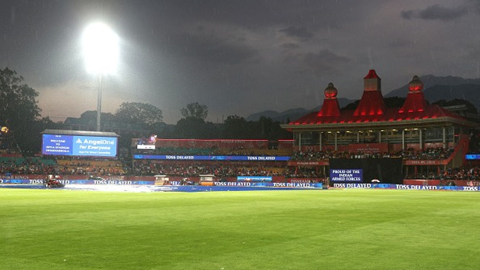 IPL 2025 सीजन स्थगित होने से प्रति दिन BCCI को करोड़ों का घाटा, जानिए कितनी रकम का हो रहा नुकसान ? IPL 2025 सीजन स्थगित होने से प्रति दिन BCCI को करोड़ों का घाटा, जानिए कितनी रकम का हो रहा नुकसान ?