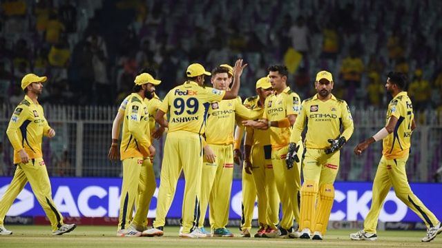 IPL 2025 से बाहर हो चुकी चेन्नई सुपर किंग्स का लीग सस्पेंड होने के बाद अहम कदम, देश के बाहर जाने वाले विदेशी प्लेयर्स को लेकर लिया बड़ा फैसला चेन्नई सुपर किंग्स