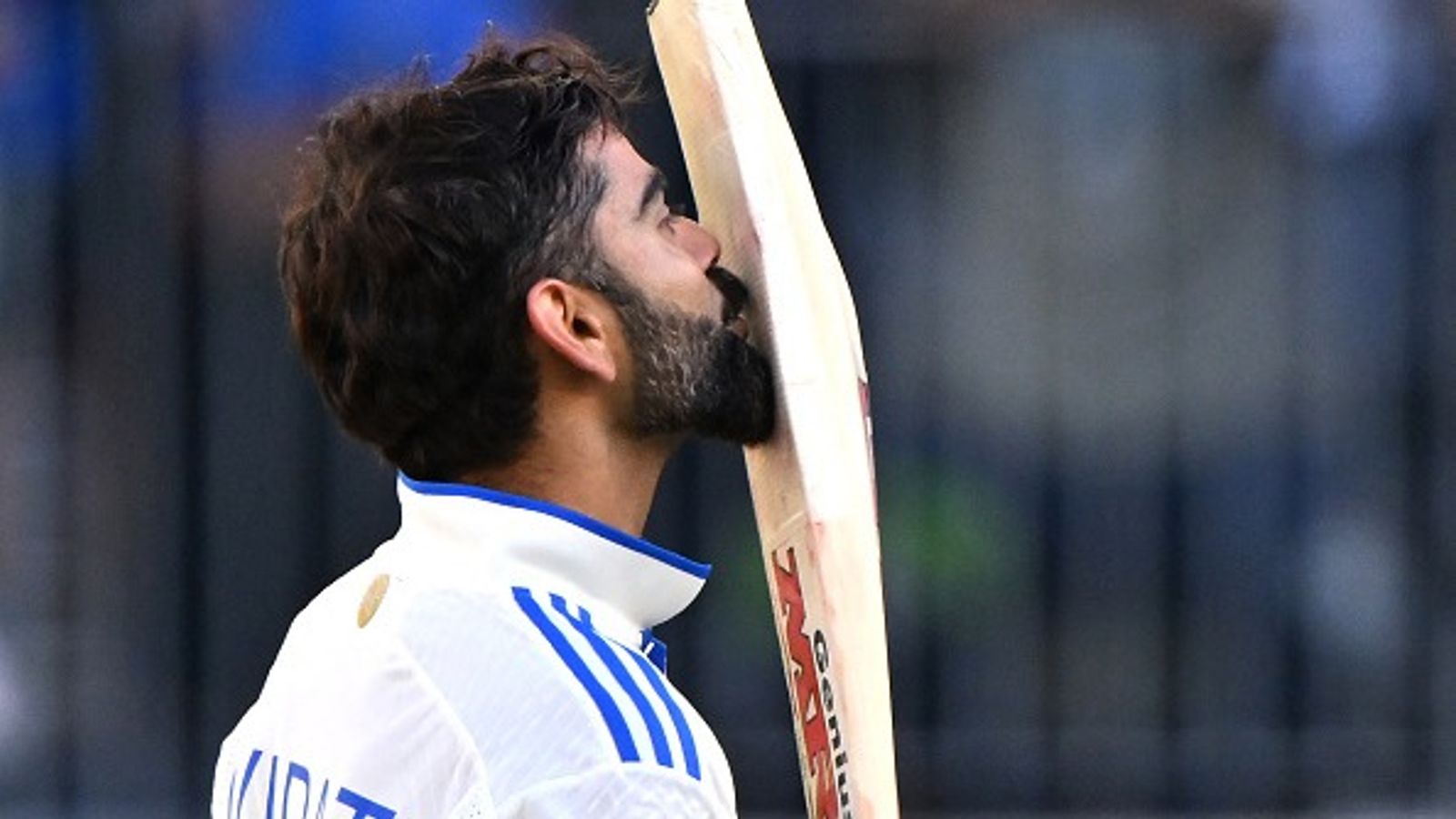 'विराट कोहली इंग्लैंड जाकर शतक लगाना चाहता था', पूर्व कप्तान के रिटायरमेंट पर चौंकाने वाला खुलासा, हेड कोच ने खोले पत्ते 'विराट कोहली इंग्लैंड जाकर शतक लगाना चाहता था', पूर्व कप्तान के रिटायरमेंट पर चौंकाने वाला खुलासा, हेड कोच ने खोले पत्ते