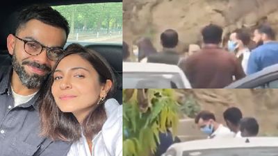 विराट कोहली संन्यास लेने के तुरंत बाद संत प्रेमानंद का आशीर्वाद लेने पहुंचे वृंदावन, पत्नी अनुष्का शर्मा भी साथ आईं नजर, Video SportsTak Hindi