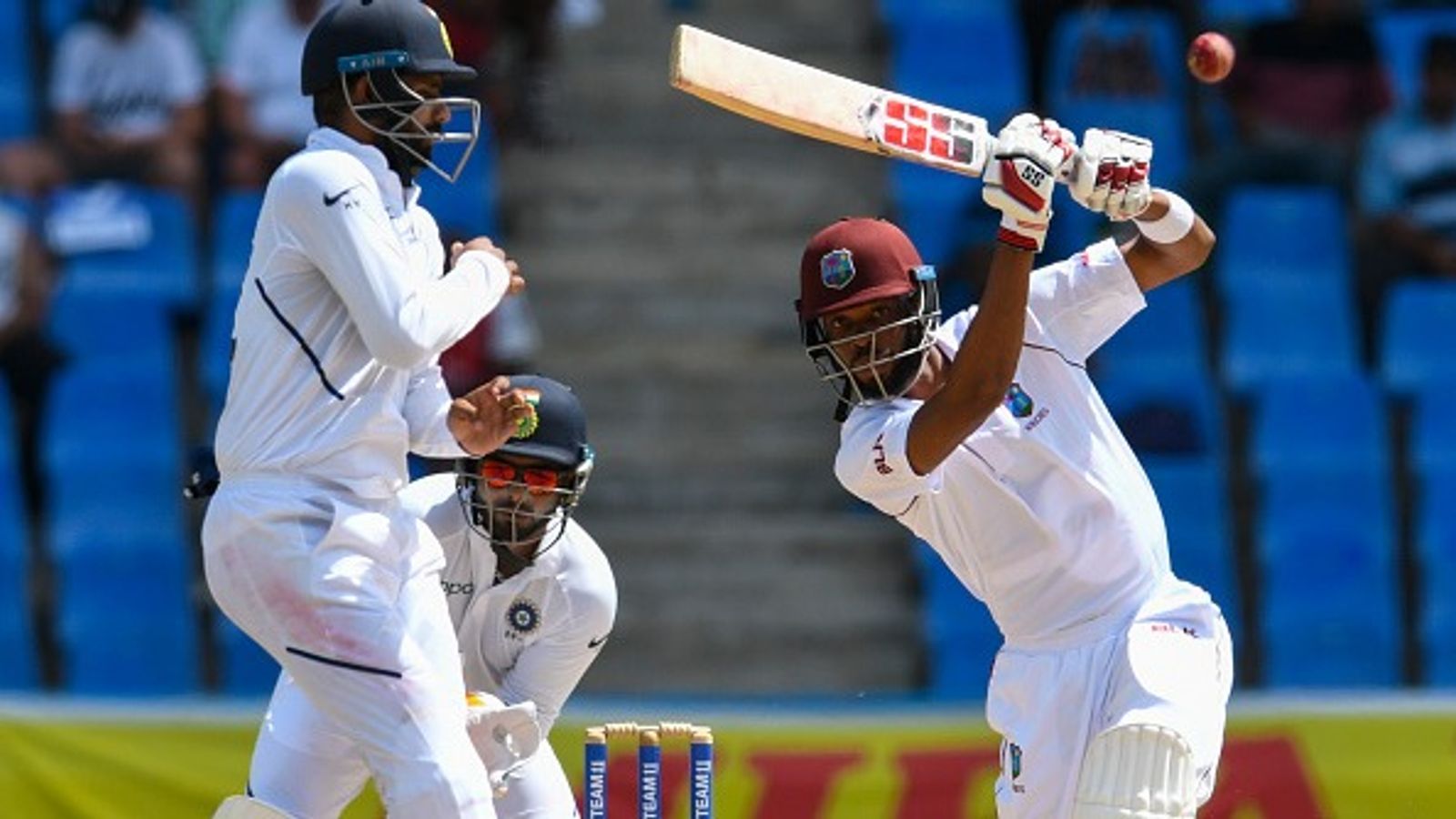 बड़ी खबर: बड़ी सीरीज से पहले नए टेस्ट कप्तान का ऐलान, दो साल टीम से बाहर रहे ऑलराउंडर को मिली कमान बड़ी खबर: बड़ी सीरीज से पहले नए टेस्ट कप्तान का ऐलान, दो साल टीम से बाहर रहे ऑलराउंडर को मिली कमान