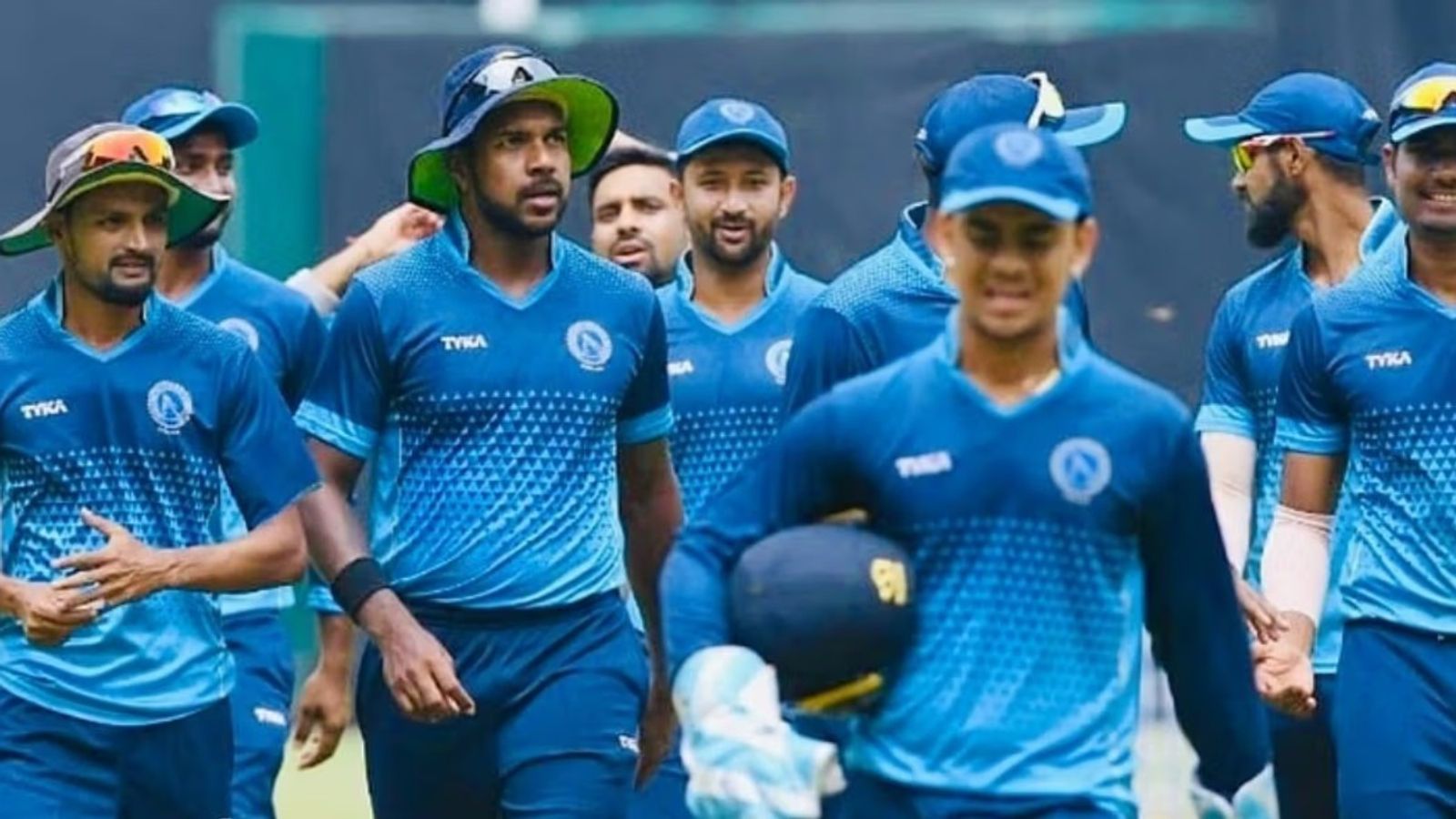 एमएस धोनी की टीम के दो साथियों ने शुरू की नई पारी, जीता चुनाव, 3 वनडे खेलने वाला बना सेक्रेटरी तो 2 टेस्ट वाले को मिली जॉइंट सेक्रेटरी की पोस्ट एमएस धोनी की टीम के दो साथियों ने शुरू की नई पारी, जीता चुनाव, 3 वनडे खेलने वाला बना सेक्रेटरी तो 2 टेस्ट वाले को मिली जॉइंट सेक्रेटरी की पोस्ट