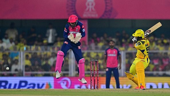 CSK vs RR Predicted playing XI: सबसे आखिरी स्‍थान पर फिनिश करने से बचने के लिए कैसी होगी राजस्‍थान की प्‍लेइंग इलेवन, धोनी की चेन्‍नई में फिर बदलाव?