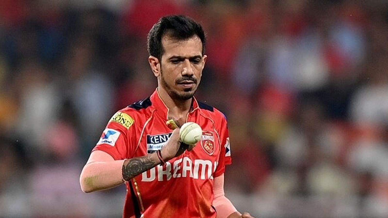 युजवेंद्र चहल मुंबई इंडियंस के सामने पंजाब किंग्स के लिए खेलेंगे या नहीं ? स्पिन गेंदबाजी कोच ने दी बड़ी अपडेट युजवेंद्र चहल