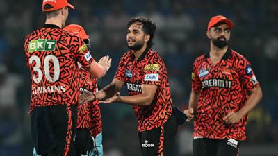 SRH vs KKR: सनराइजर्स हैदराबाद ने रनों और रिकॉर्ड की बारिश से खत्म किया IPL 2025, कोलकाता को मिली सबसे बड़ी शिकस्त SportsTak Hindi