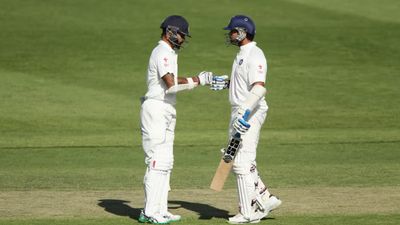 टूटे हाथ से खेला लेकिन अगले टेस्ट में टीम इंडिया से बाहर कर दिया, टीम इंडिया के धाकड़ ओपनर का तूफानी खुलासा SportsTak Hindi