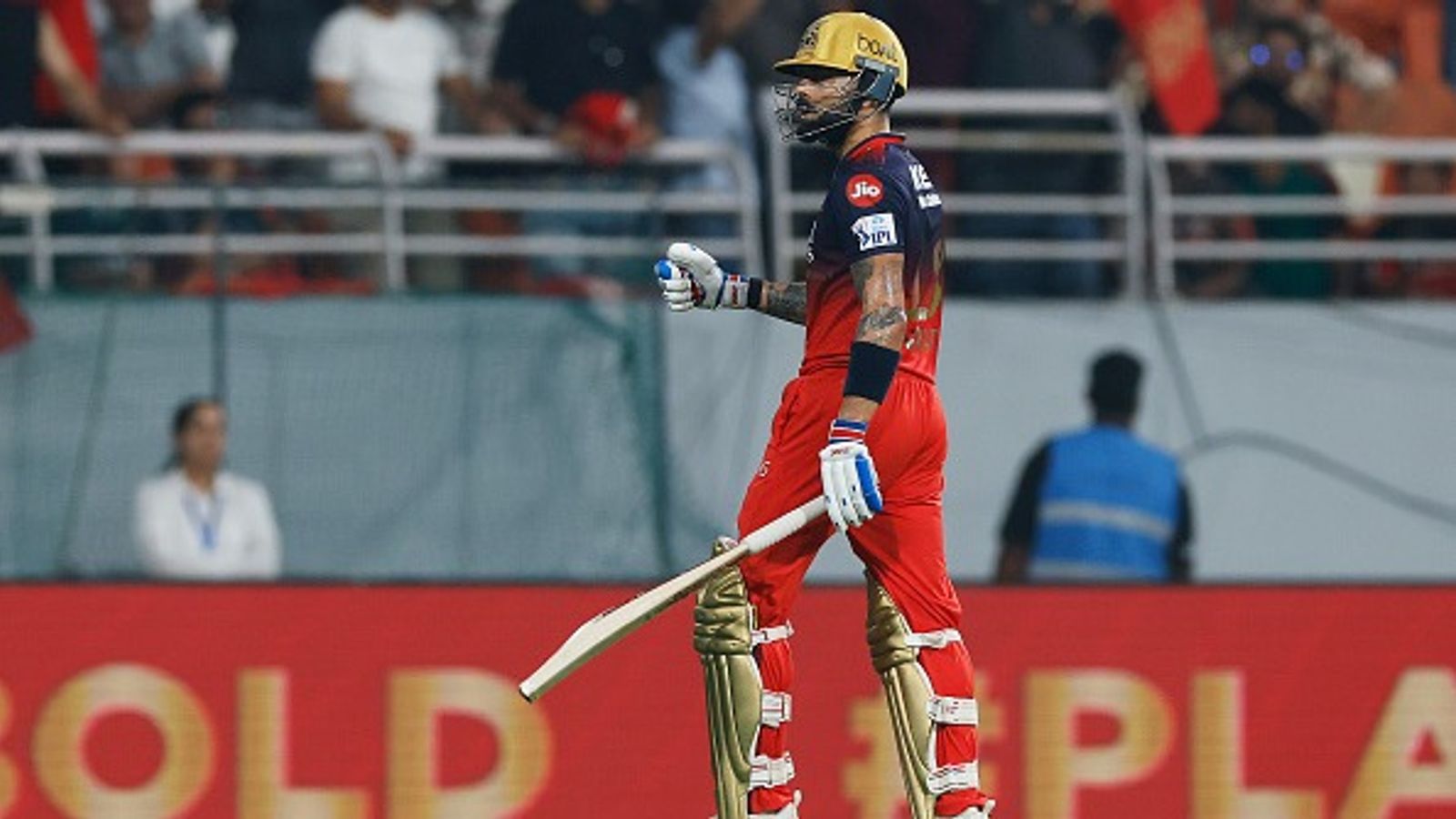 'जब वह बस से उतरे थे, तब मैंने..., पंजाब किंग्स के खिलाफ फ्लॉप रहने के बाद कोहली को लेकर डिविलियर्स का खुलासा, बताया मैच से पहले RCB स्टार में क्या अलग दिखा? 'जब वह बस से उतरे थे, तब मैंने..., पंजाब किंग्स के खिलाफ फ्लॉप रहने के बाद कोहली को लेकर डिविलियर्स का खुलासा, बताया मैच से पहले RCB स्टार में क्या अलग दिखा?