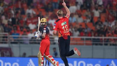 'विराट कोहली के फैंस की बहुत बड़ी भीड़ होगी, मगर...', रॉयल चैलेंजर्स बेंगलुरु के खिलाफ IPL 2025 फाइनल से पहले पंजाब किंग्स के कोच का बड़ा बयान SportsTak Hindi